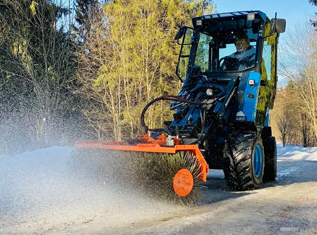 Mini loader Mitrax MP 635 with MMZ engine | AmasEnergy